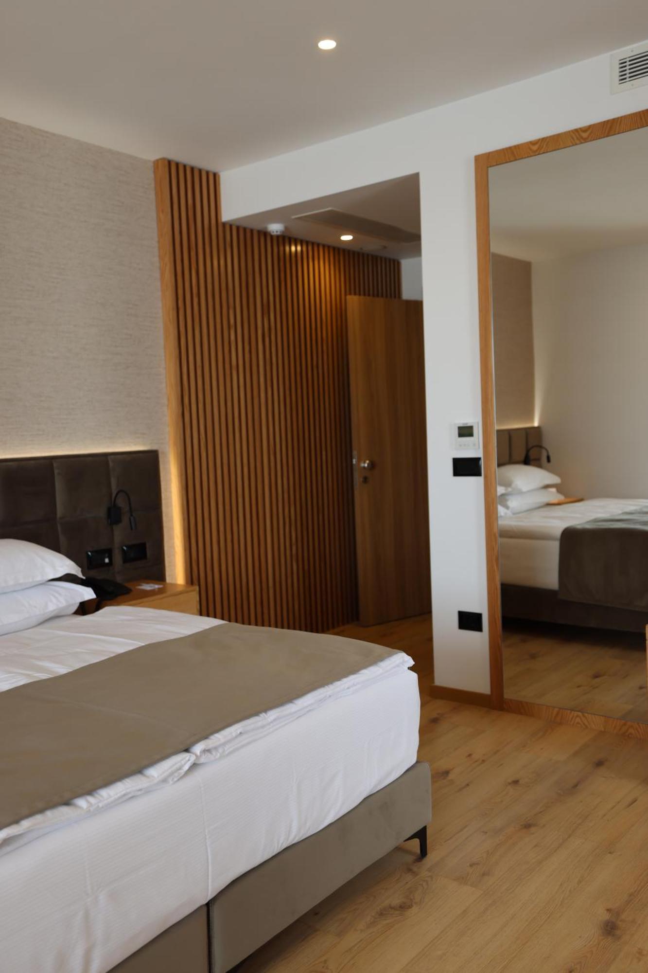 Hotel Sibb Tirana